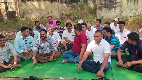 एसटी कर्मचारी