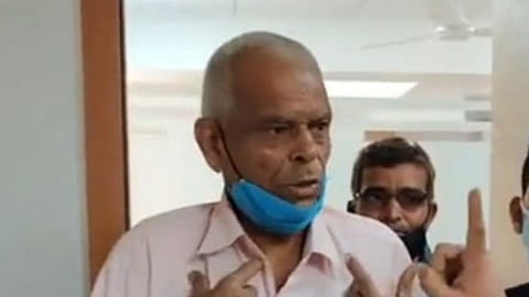 शेतकऱ्यांचा सिडको कार्यालयात किटकनाशक पिऊन आत्महत्येचा प्रयत्न