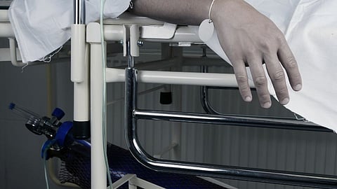 मृत रुग्ण पुन्हा जिवंत झाला ? कोल्हापूरमधील धक्कादायक प्रकार! (पहा व्हिडिओ)