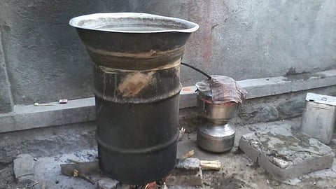 गावठी दारू घेतेय तरुणांचा जीव; राज्य उत्पादन शुल्क विभाग झोपेत