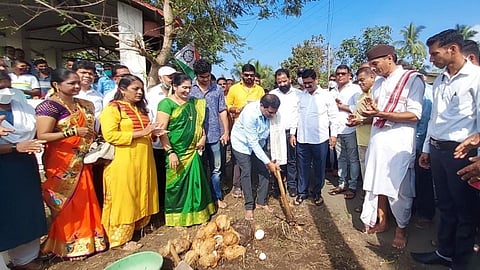 ...तर शेकापच्या नेत्यांना डब्बा घेऊन कामावर जावे लागेल!