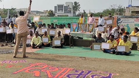 Beed : 41 टक्के पगारवाढ म्हणत सरकारने केली दिशाभूल! कर्मचाऱ्यांचा आरोप