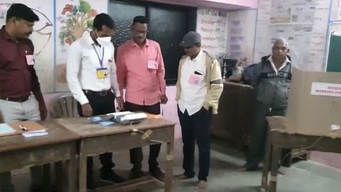 रायगड जिल्ह्यातील सहा नगरपंचायतीच्या मतदानाला सुरुवात