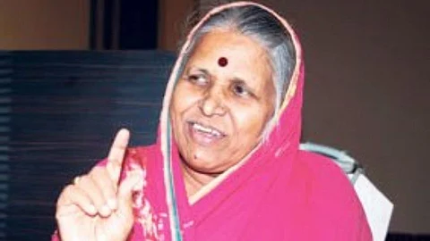Padma Shri Awardee Sindhutai Sapkal