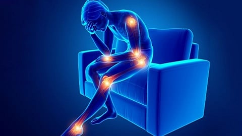 Omicron Varient:  रिकव्हरीनंतर अशक्तपणा, वेदनेच्या तक्रारी