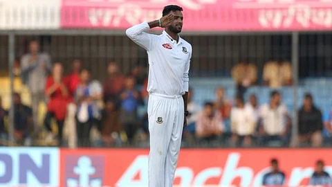 विकेट घेताच करतो हवाई दलाला सलाम; कोण आहे हा 'जवान', गाजवतोय क्रिकेटचे मैदान