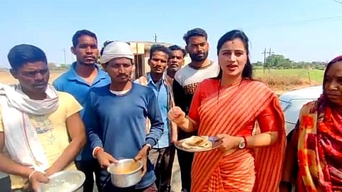 मेळघाटात मनरेगा कामगारांना देण्यात येत असलेले भोजन निकृष्ट दर्जाचे!