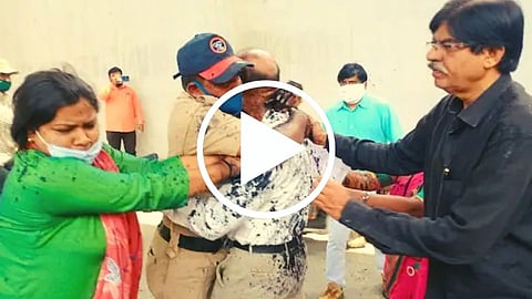 Amravati: अमरावती शाईफेक प्रकरणी 11 जणांवर तसेच रवी राणांसह कार्यकर्त्यांवर सुद्धा गुन्हा दाखल...(पहा व्हिडिओ)