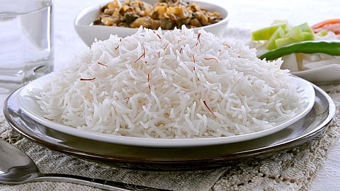 Agro News: सामान्यांसाठी बासमतीचा दरवळ महागला..