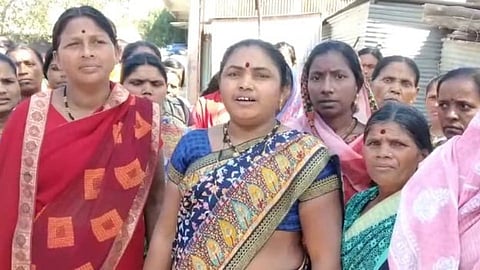 बुलढाणा: गावातील अवैध दारु विक्री बंद करण्यासाठी महिलांचा एल्गार!