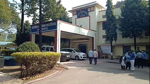 Osmanabad: कत्तलखाना चालवणाऱ्यांकडून पोलिसांवर दगडफेक, २ जण गंभीर जखमी