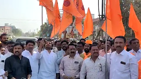 Solapur: राज्यपालांच्या सोलापुरात दौऱ्यात जोरदार निदर्शने; वक्तव्याविरोधात आंदोलन