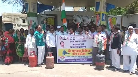 महागाईच्या निषेधार्थ, मोदी सरकारच्या विरोधात काँग्रेसचे भोंगा आंदोलन