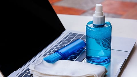 लुटीचा बनाव केला, मित्राचा लॅपटॉप परस्पर विकला; यूपीएससीची तयारी करणाऱ्या तरुणीचा अजब कारनामा