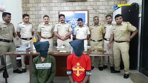 borivali grp arrested two youth from dharavi.
