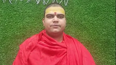 Mahant Aniketshastri Deshpande Maharaj