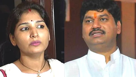 Dhananjay Munde/Karuna Sharma