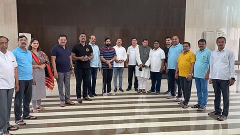 Maharashtra Political Crisis BJP Offers Eknath Shinde Group give 8 cabinet Ministers and 2 Union Ministers Says Sources