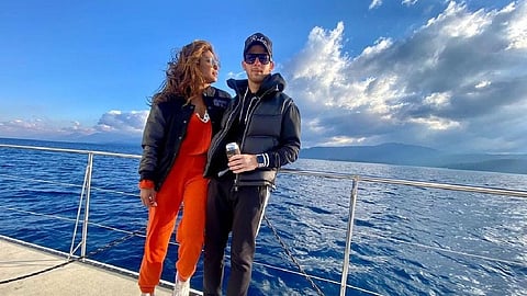 Desi girl Priyanka Chopras husband Nick Jonas has shared some photos on his Instagram handle
