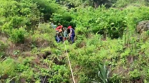satara, ajinkyatara fort, rescue operation