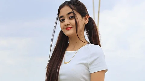 Bindass kavya Found