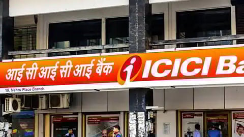 ICICI Bank News: ICICI बँकेने केले १७ हजार क्रेडिट कार्ड ब्लॉक; कारण काय?