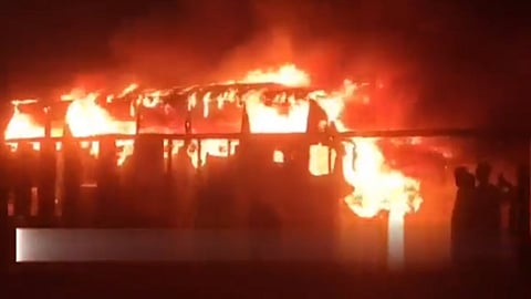 Pakistan Bus Fire Video
