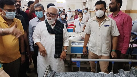chhagan bhujbal , Nashik Bus Accident, Hospital