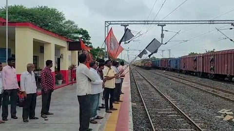modnimb , mns, kalaburagi to kolhapur superfast train, pandharpur news