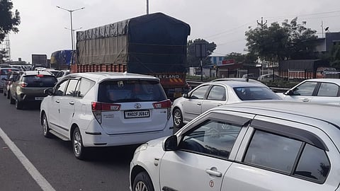 satara , khambatki ghat, pune satara highway news,