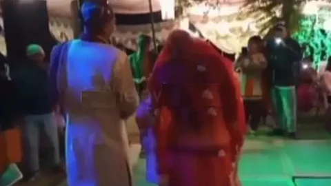 couple dance video viral