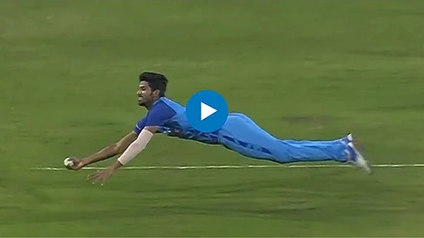 Washington Sundar Excellent Catch