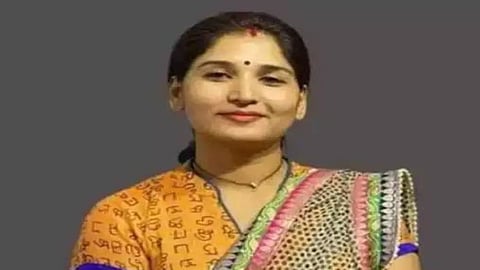 Karuna Sharma. Beed, Dhananjay Munde