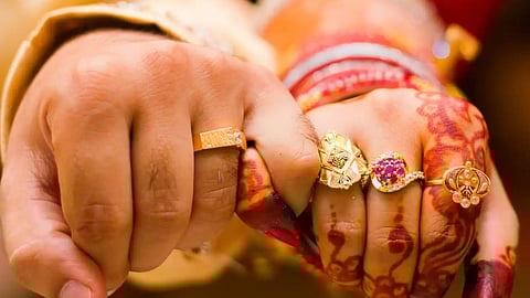 Wedding Clash Marathi News