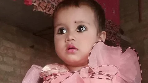 Nashik Little Girl Killed In Accident