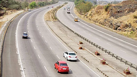 Mumbai Pune ExpressWay