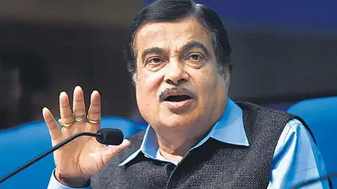 Threat to Union Minister Nitin Gadkari for 10 crores extortion