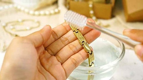 How To clean Gold Jewellery