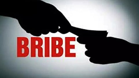 Dhule News Bribe Trap