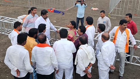 Shushma Andhare Beed Clash News
