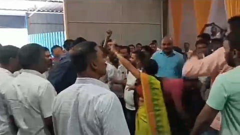 kolhapur, sarnobatwadi gram sabha व्हिडिओ व्हायरल