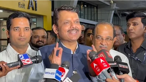 Devendra Fadnavis reaction on Prakash Ambedkar Advice Uddhav Thackeray exit to maha vikas aghadi