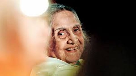 Sulochana Latkar Funeral