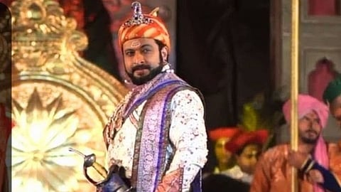 Amol kolhe Share Photo in Chhatrapati Shivaji Maharaj Look
