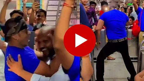 Mumbai Local train Viral Video