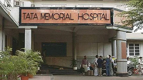 Tata Hospital Staff Crime 24 persons case filed 11 persons police arrested