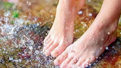 Monsoon Foot Care Tips