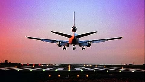 Bomb threat on Delhi-Pune Vistara flight/representative Image