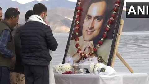 Rahul Gandhi Tweet on Rajiv Gandhi Birth Anniversary