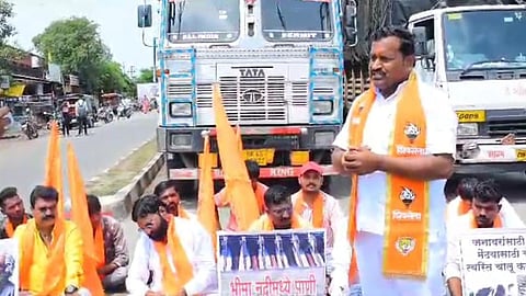 yuva sena, solapur drought, yuva sena
